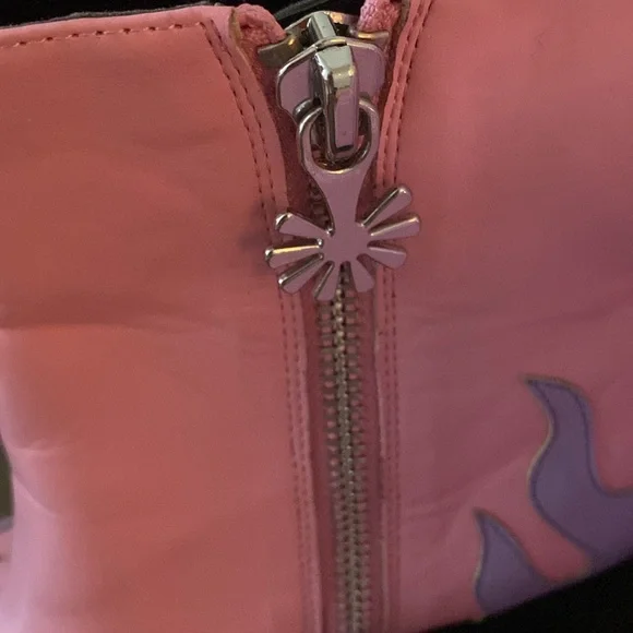 Halfpipe Hottie Platform Boots Delia’s By Dolls Kills - Picture 4 of 4